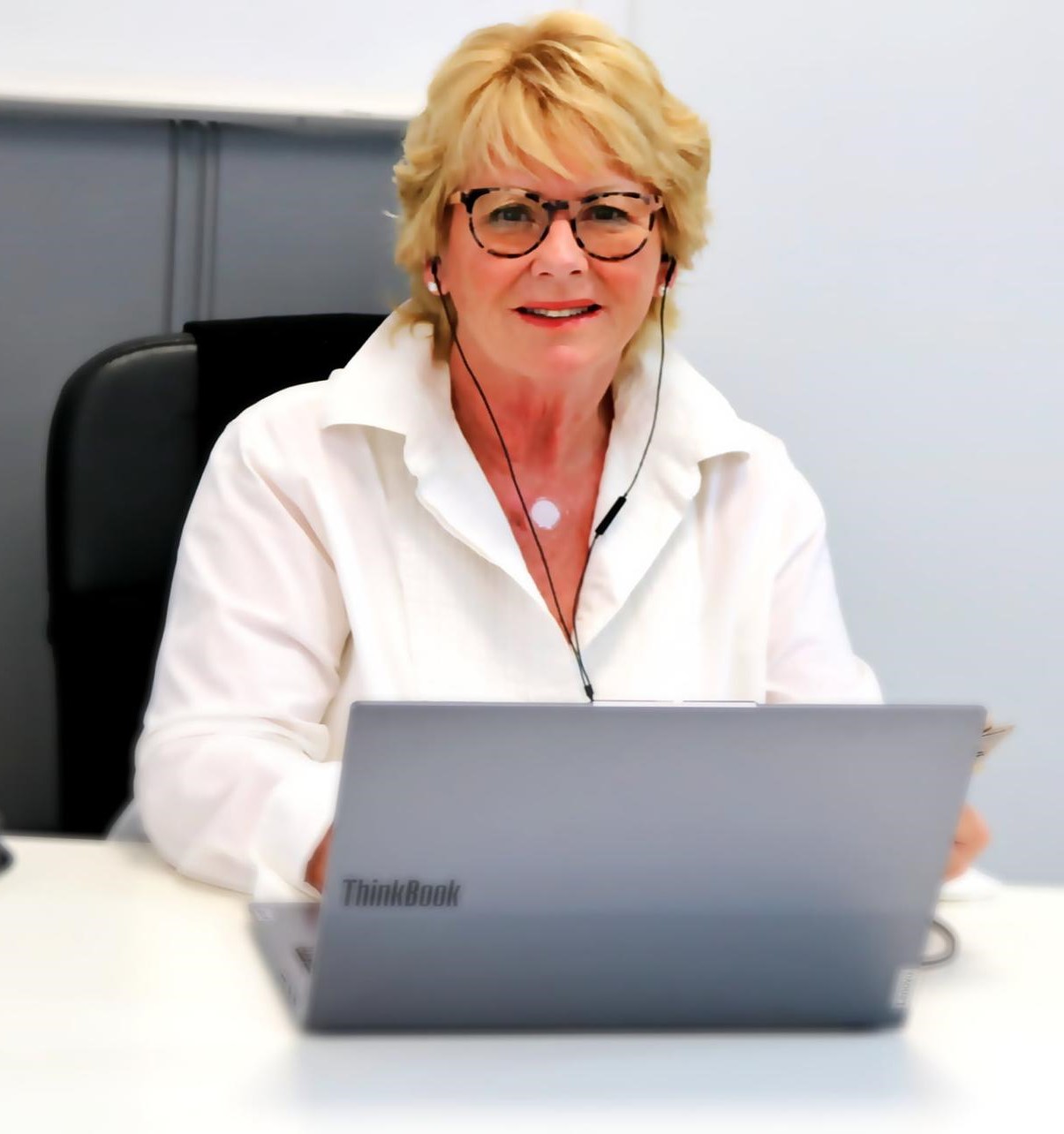 sarah-pop-up-cropped